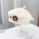 کلاه بافت بچه گانه فرانسوی طرح گل - تصویر 4
