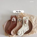 جوراب بچگانه دخترانه کبریتی نیم‌ساق طرح بالنا (مناسب کودکان 2 تا 9 سال)