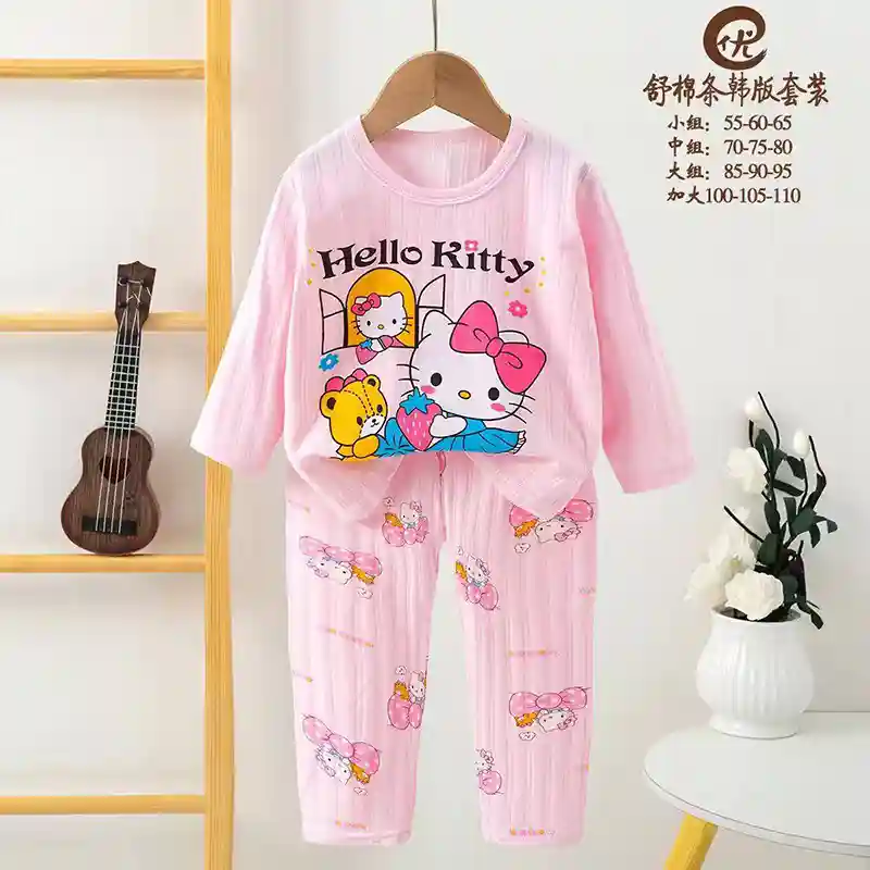 بلوز-شلوار-راحتی-بچگانه-طرح-Hello-kitty.webp بلوز شلوار راحتی بچگانه طرح Hello kitty (مناسب 1 تا 9 سال) - تصویر 1